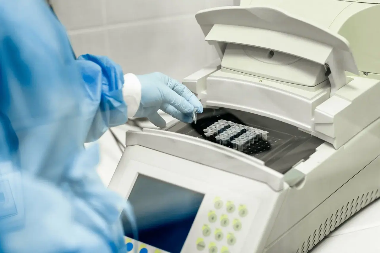 آزمایشگاه های تست pcr در تهران